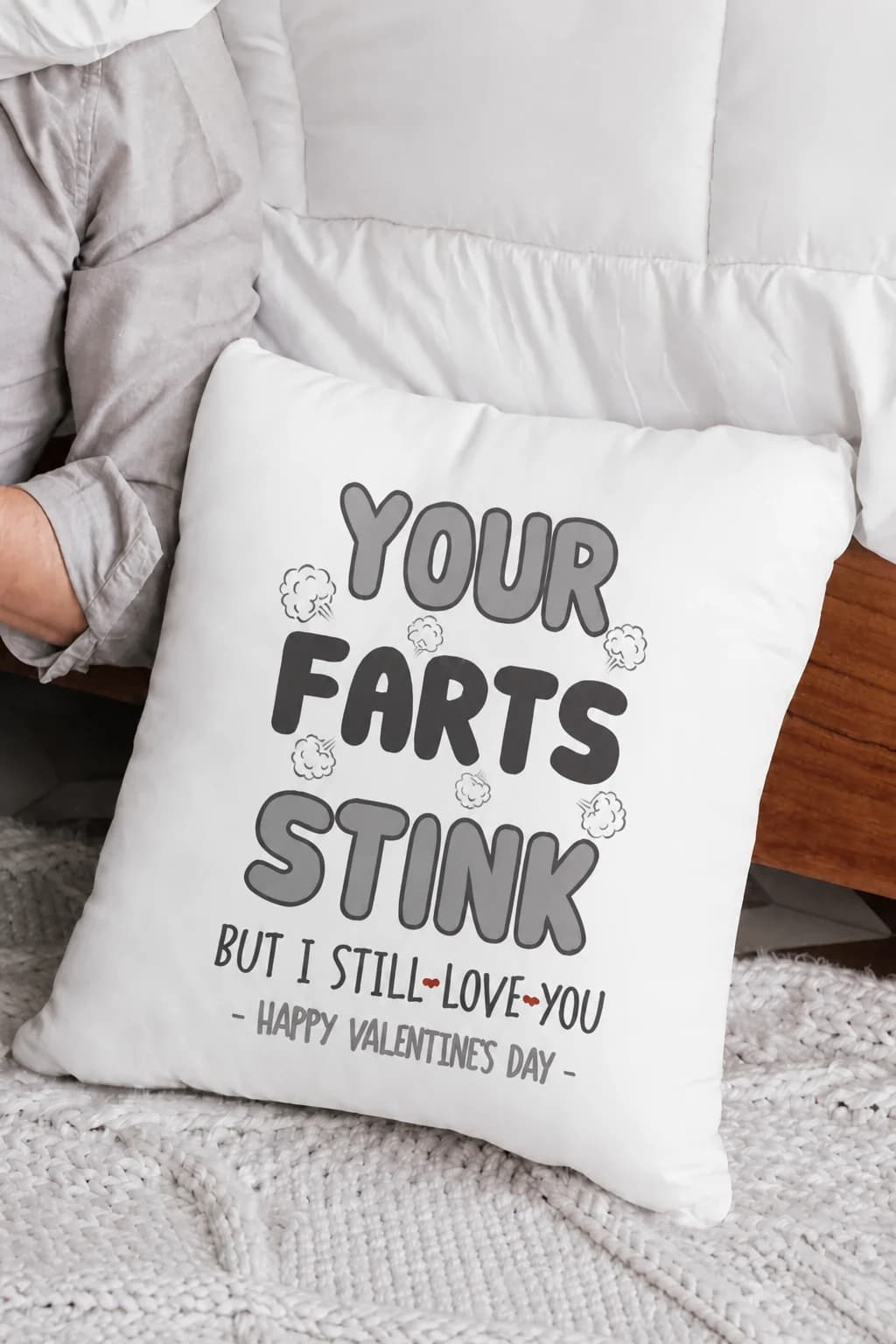 Naljakas dekoratiivpadi „Your farts stink“